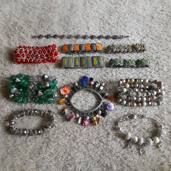 Various Jewelry - |3/$30| Beaded Bracelet Lot